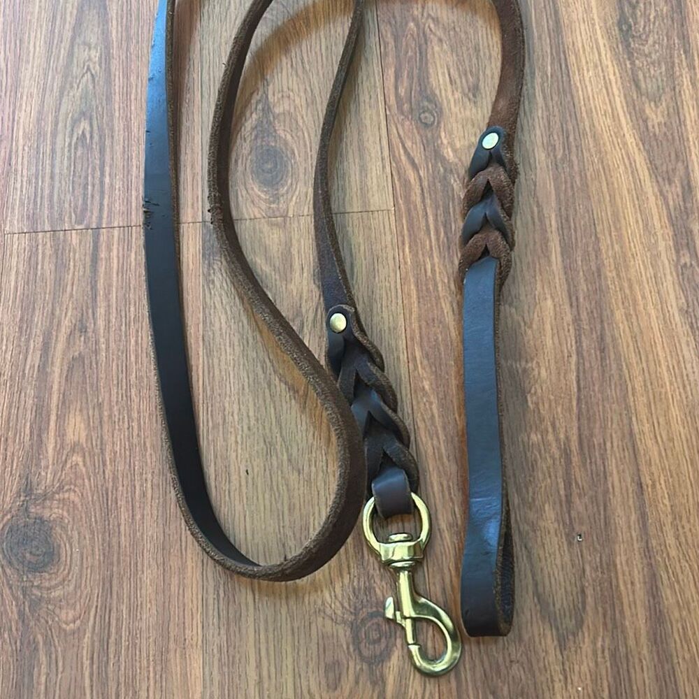Gorgeous heavy brown leather dog leash 6 ft